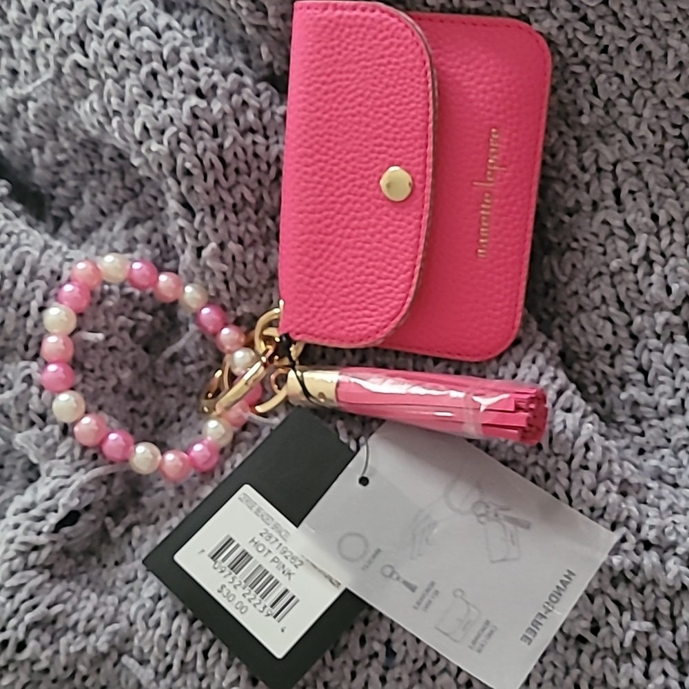Hands free braclet card case organizer